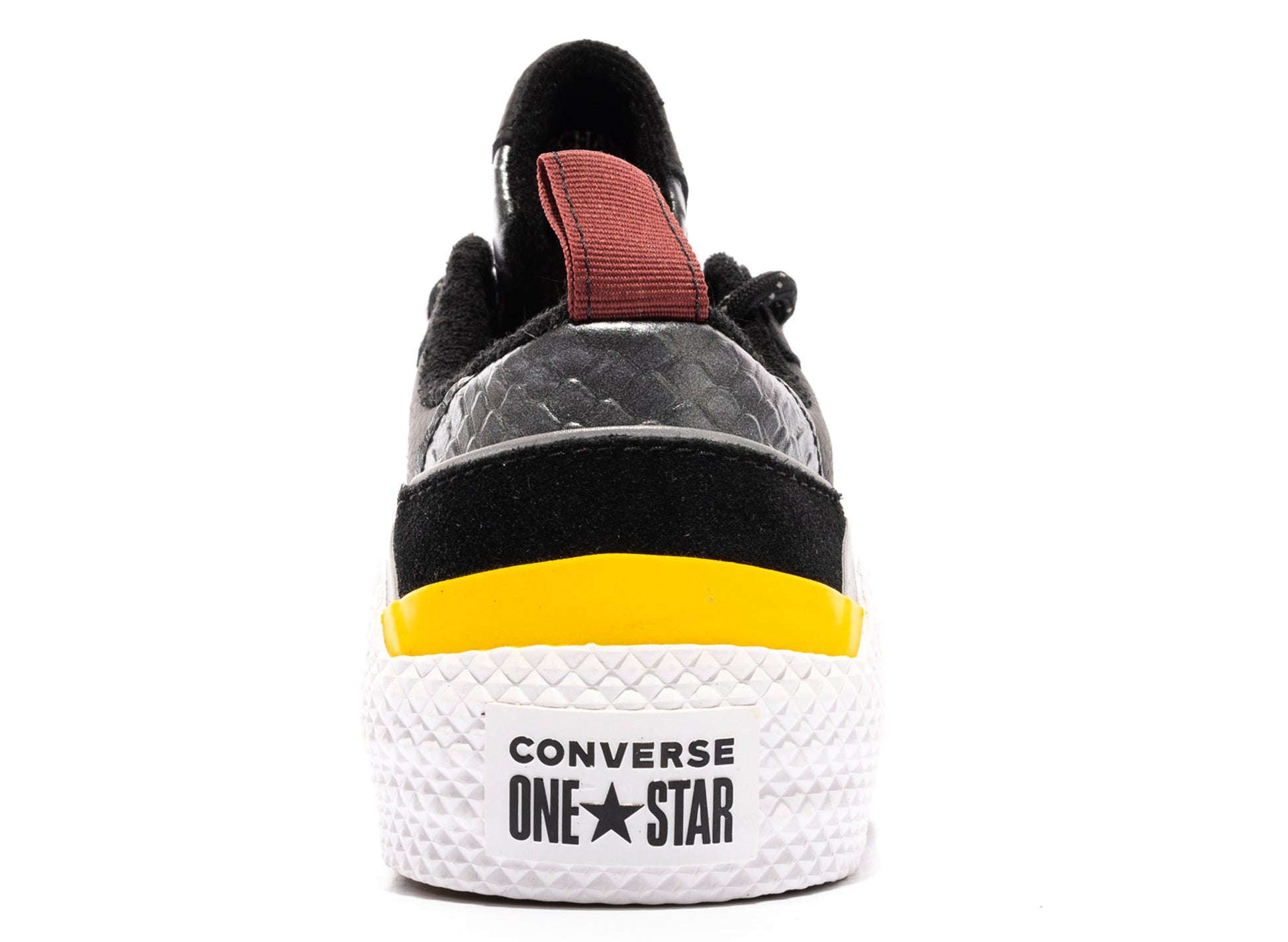 studio-shot-v9-36075