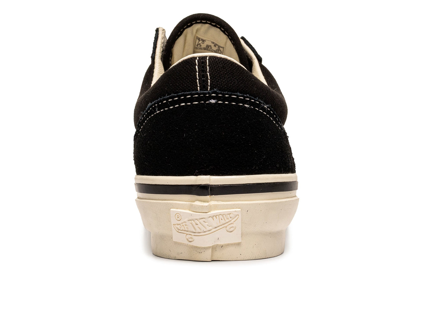 studio-shot-v9-73005