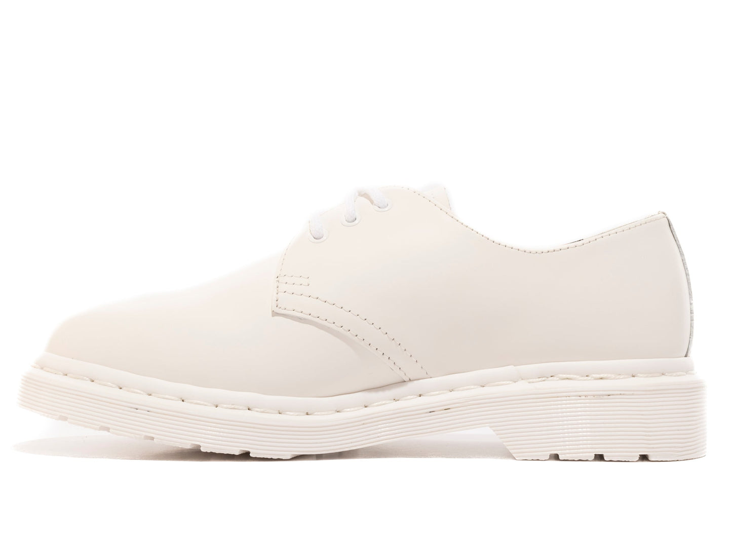 studio-shot-v9-61746