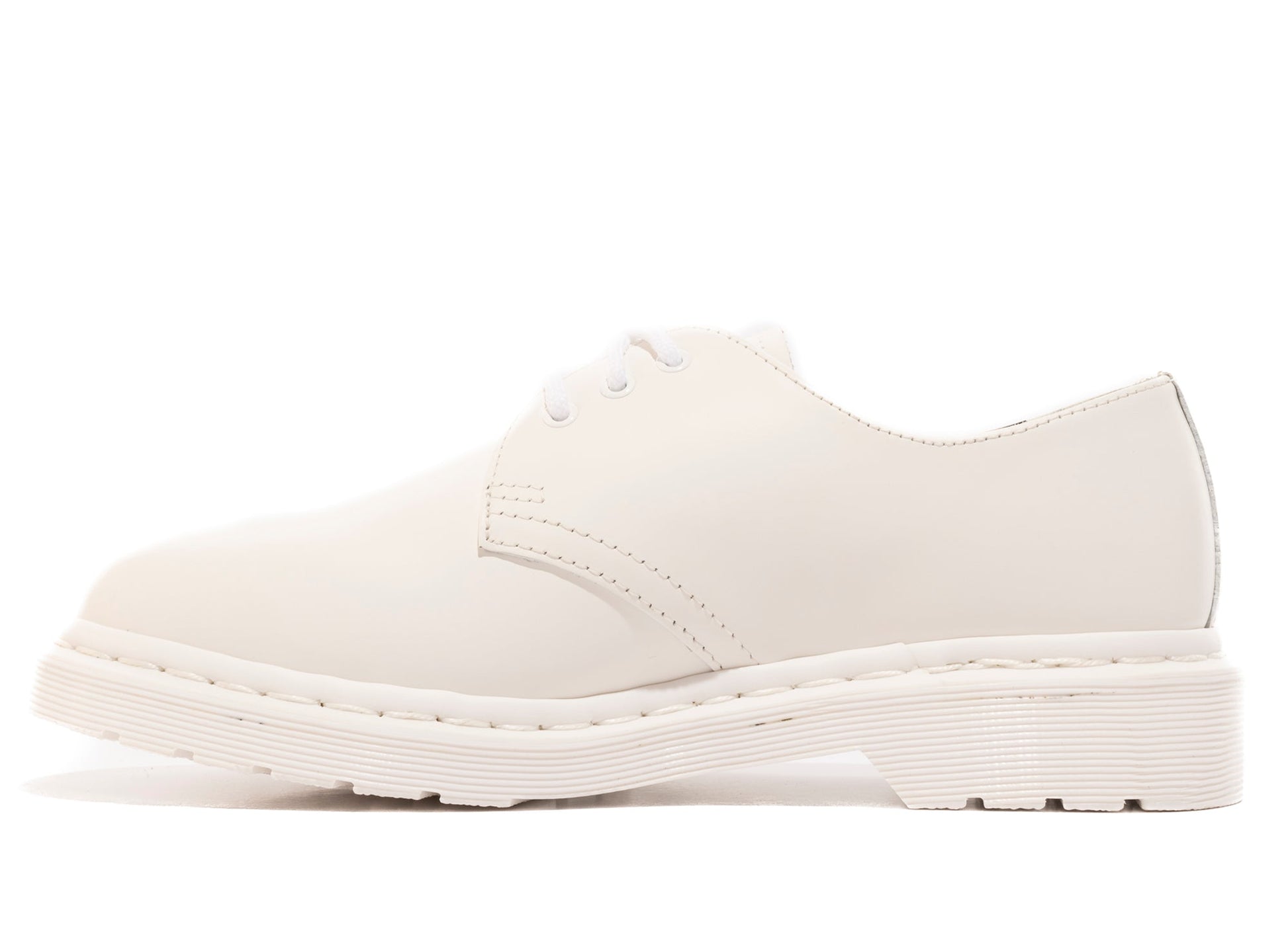 studio-shot-v9-61746