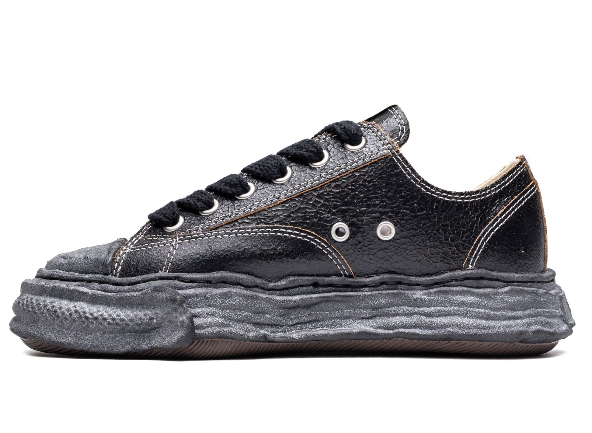 studio-shot-v9-61913