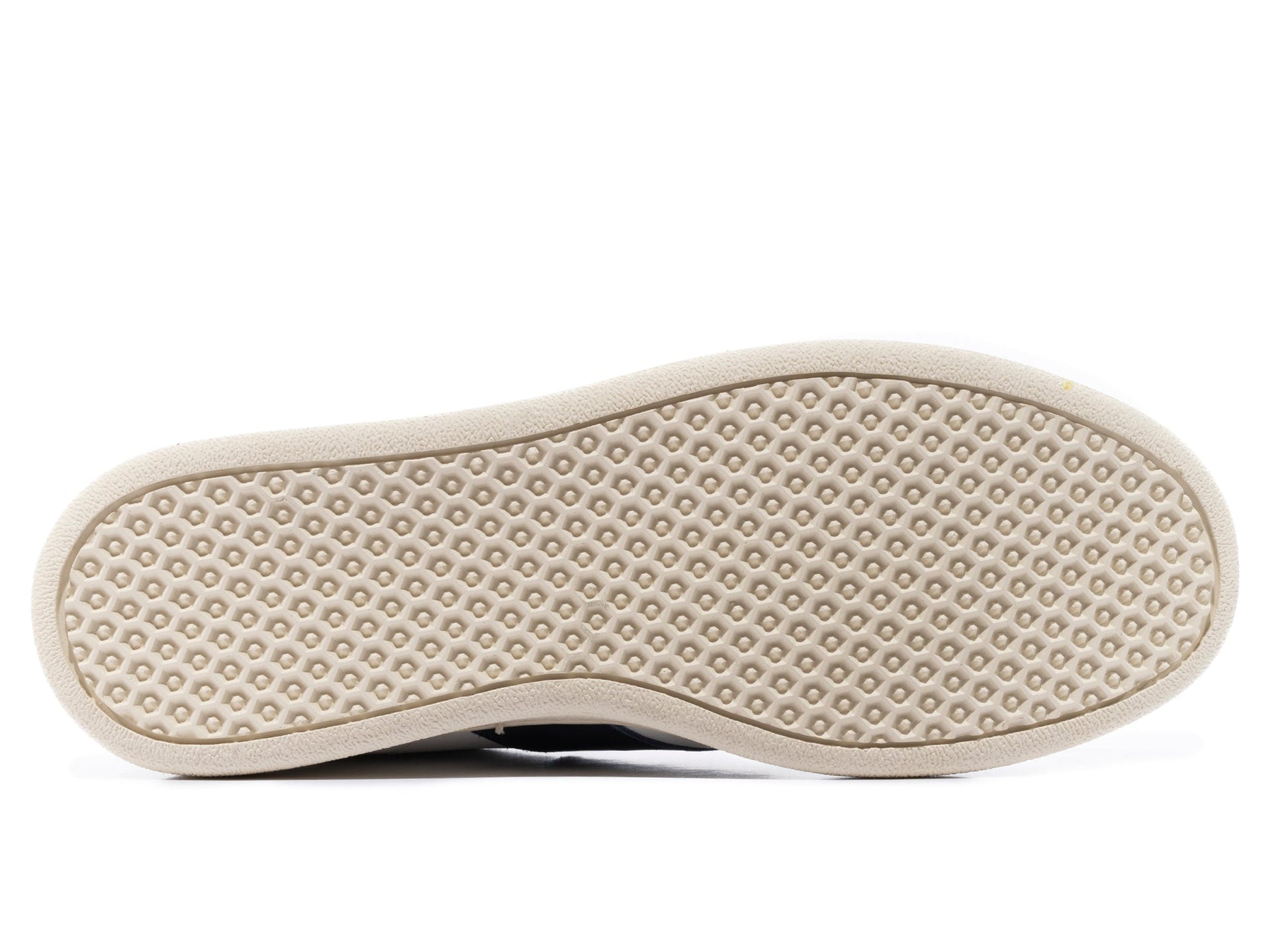 studio-shot-v9-25331