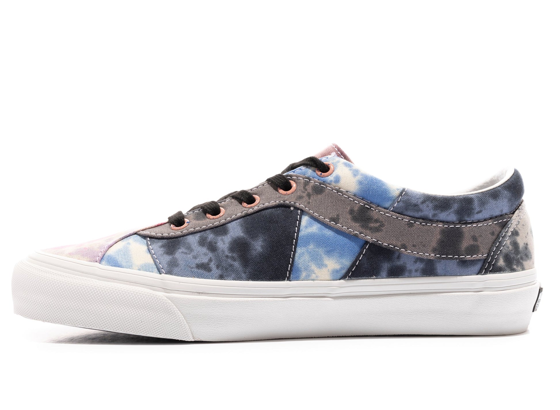 studio-shot-v9-22656