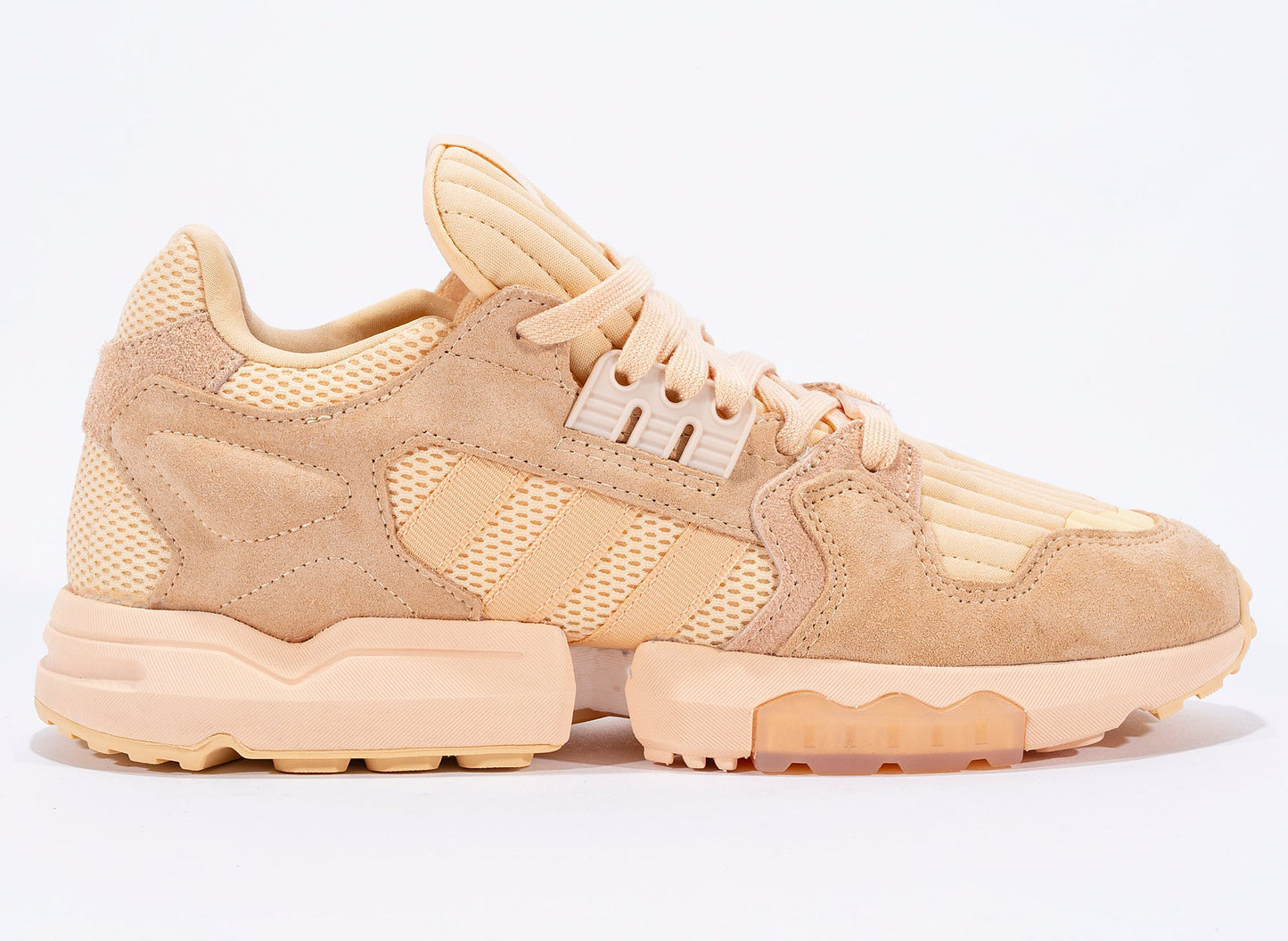 studio-shot-v9-69584