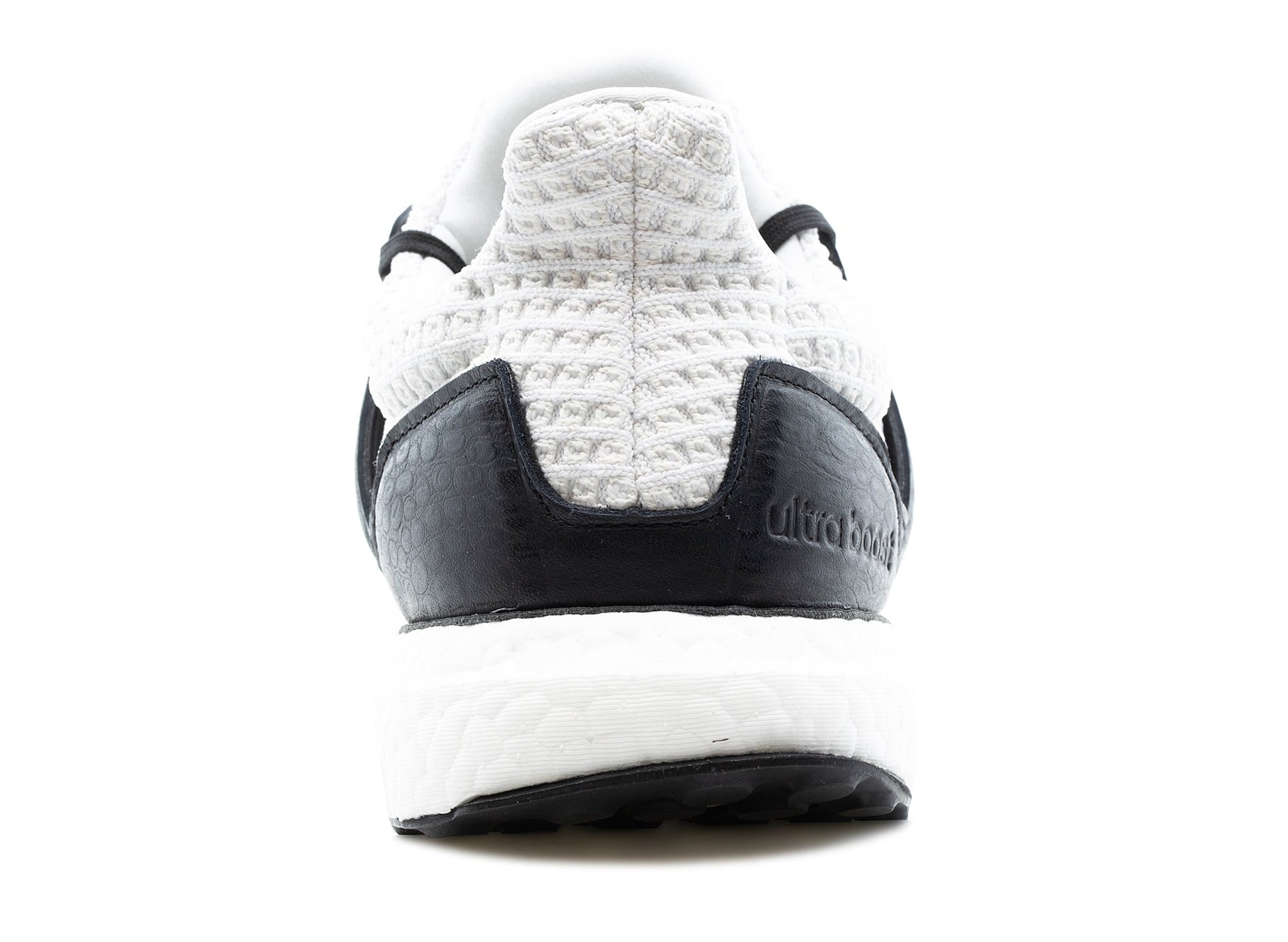 studio-shot-v9-97205