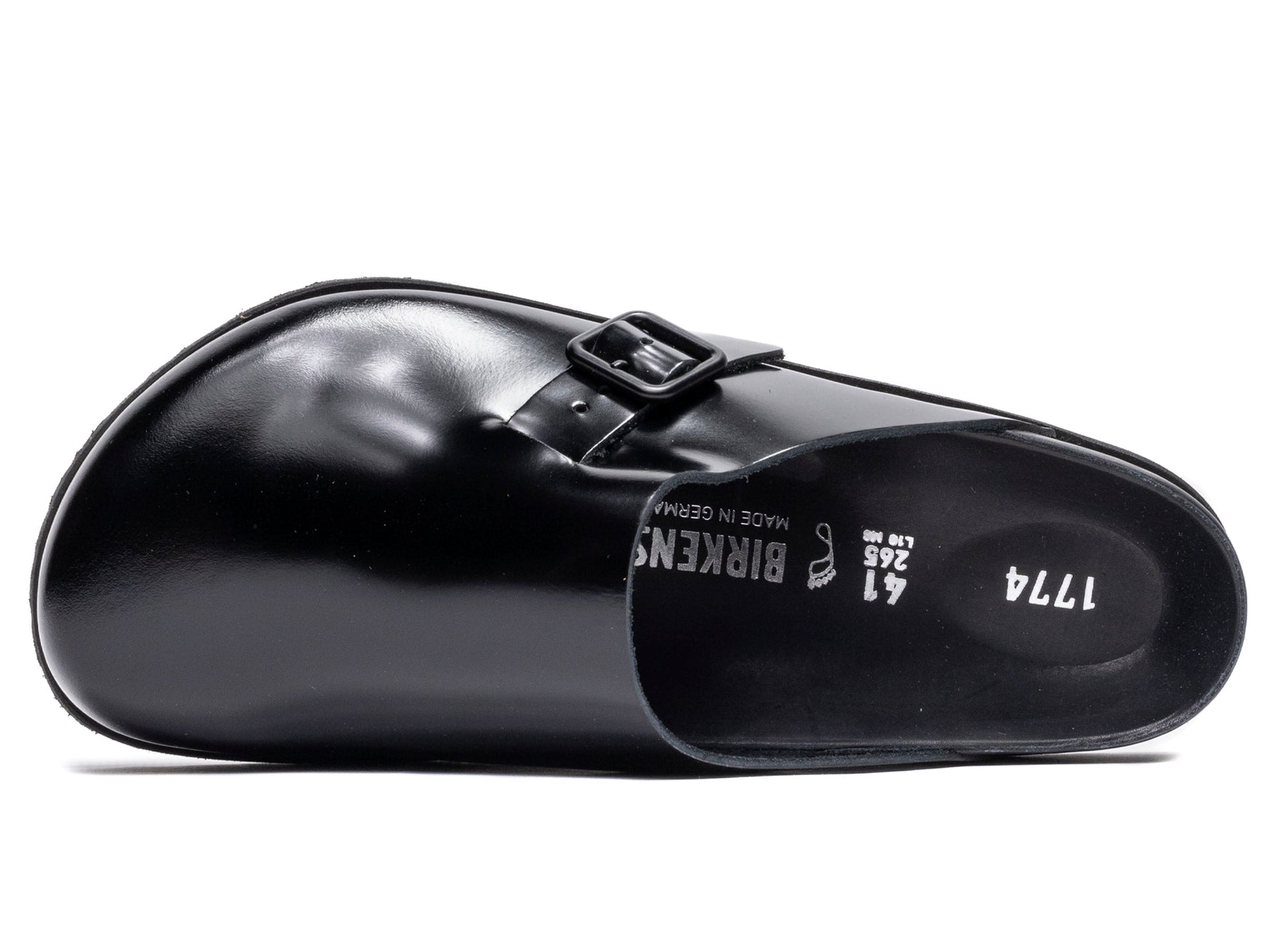 studio-shot-v9-14519