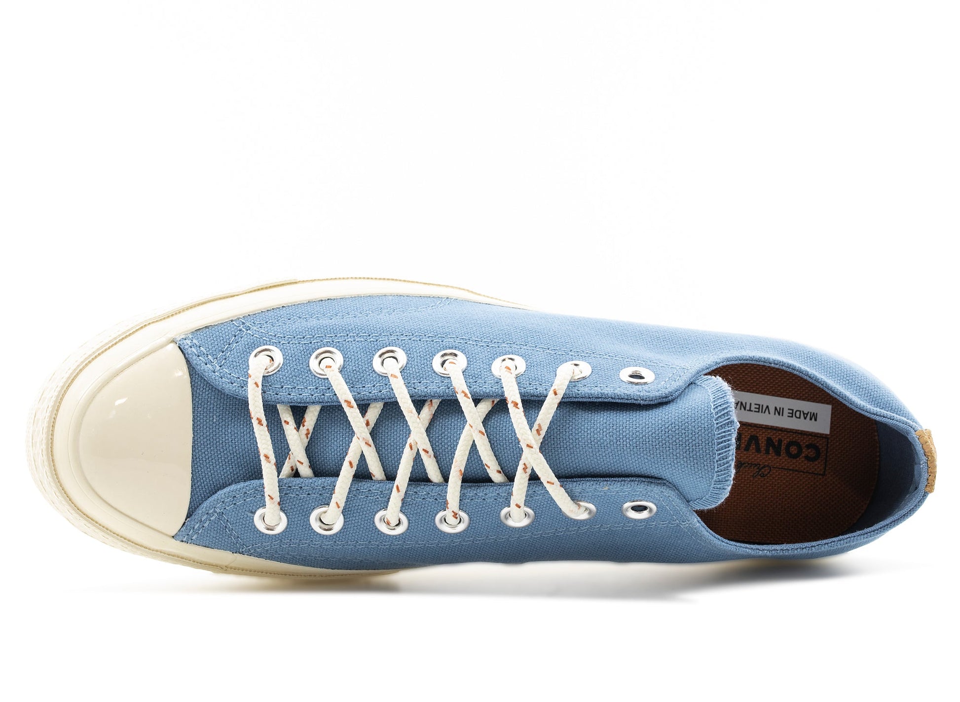 studio-shot-v9-21973