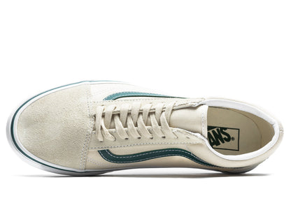 studio-shot-v9-37092