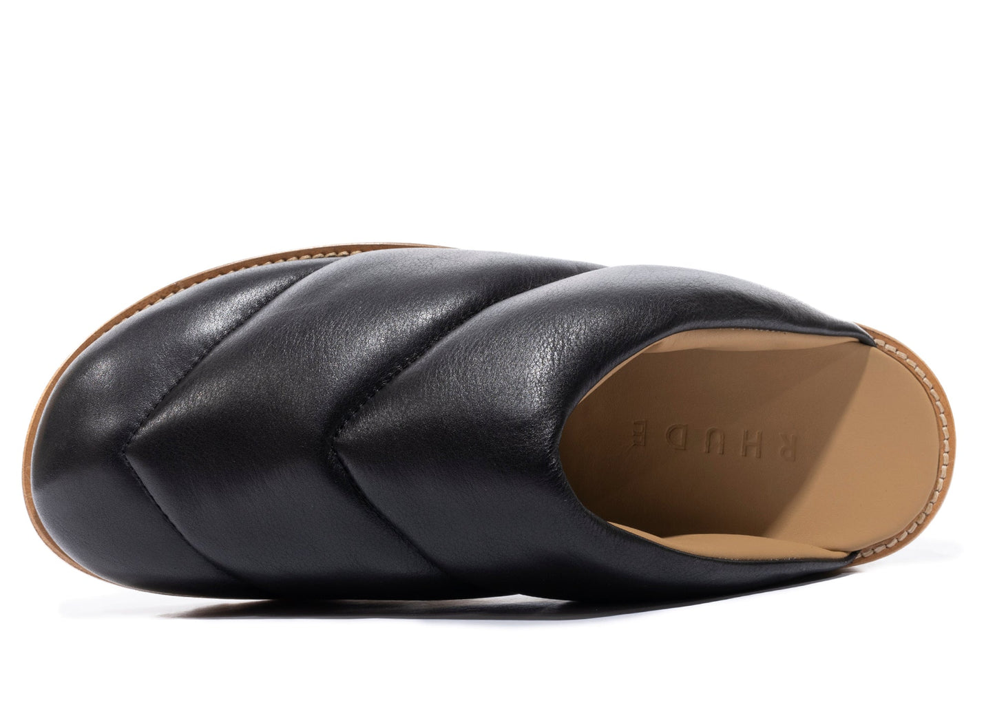 studio-shot-v9-39076