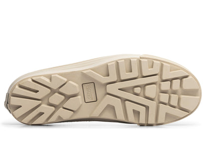 studio-shot-v9-92621