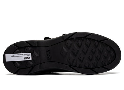 studio-shot-v9-76265