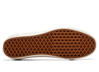 studio-shot-v9-19717