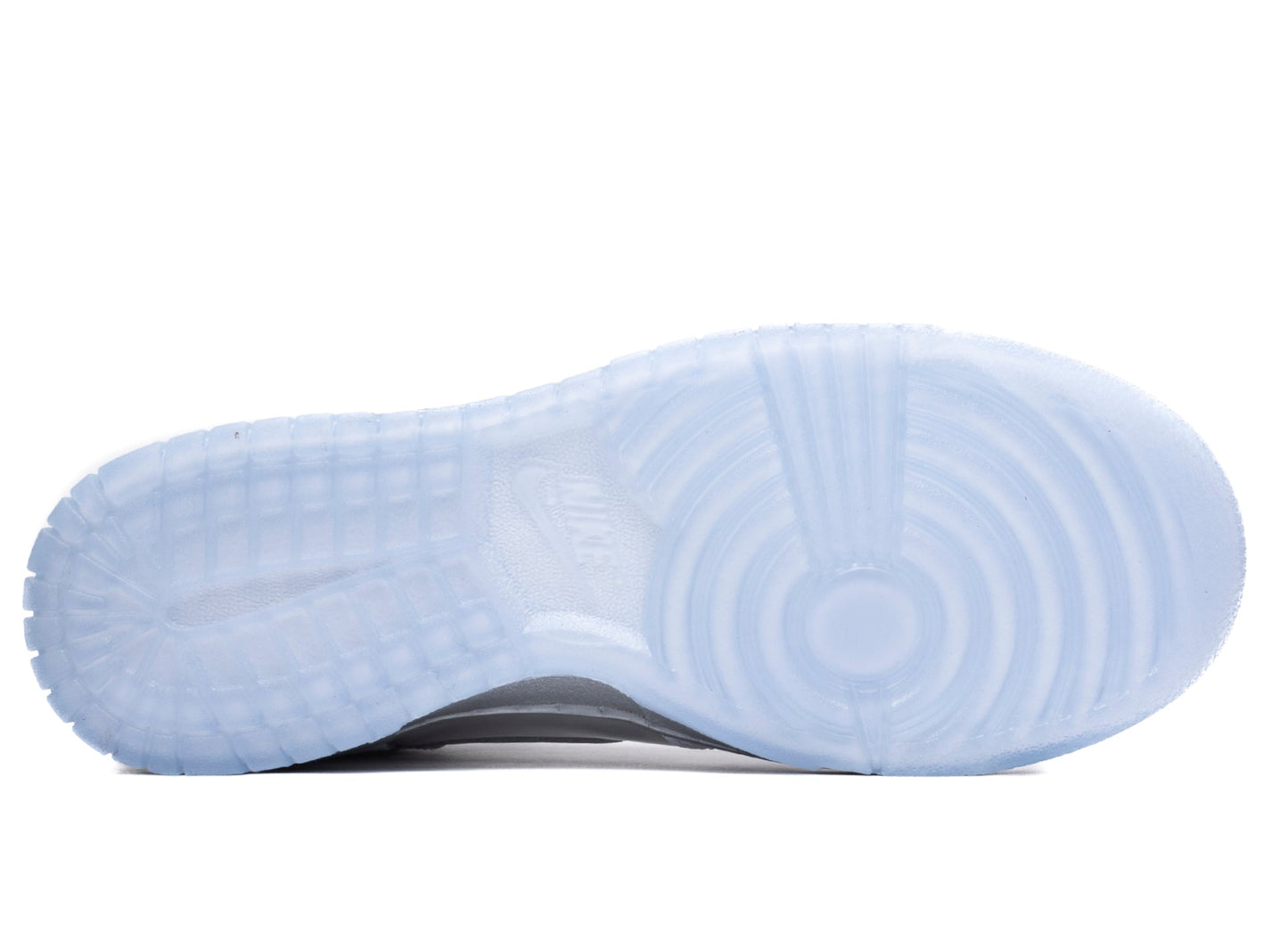 studio-shot-v9-46775