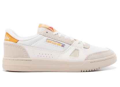 studio-shot-v9-12379