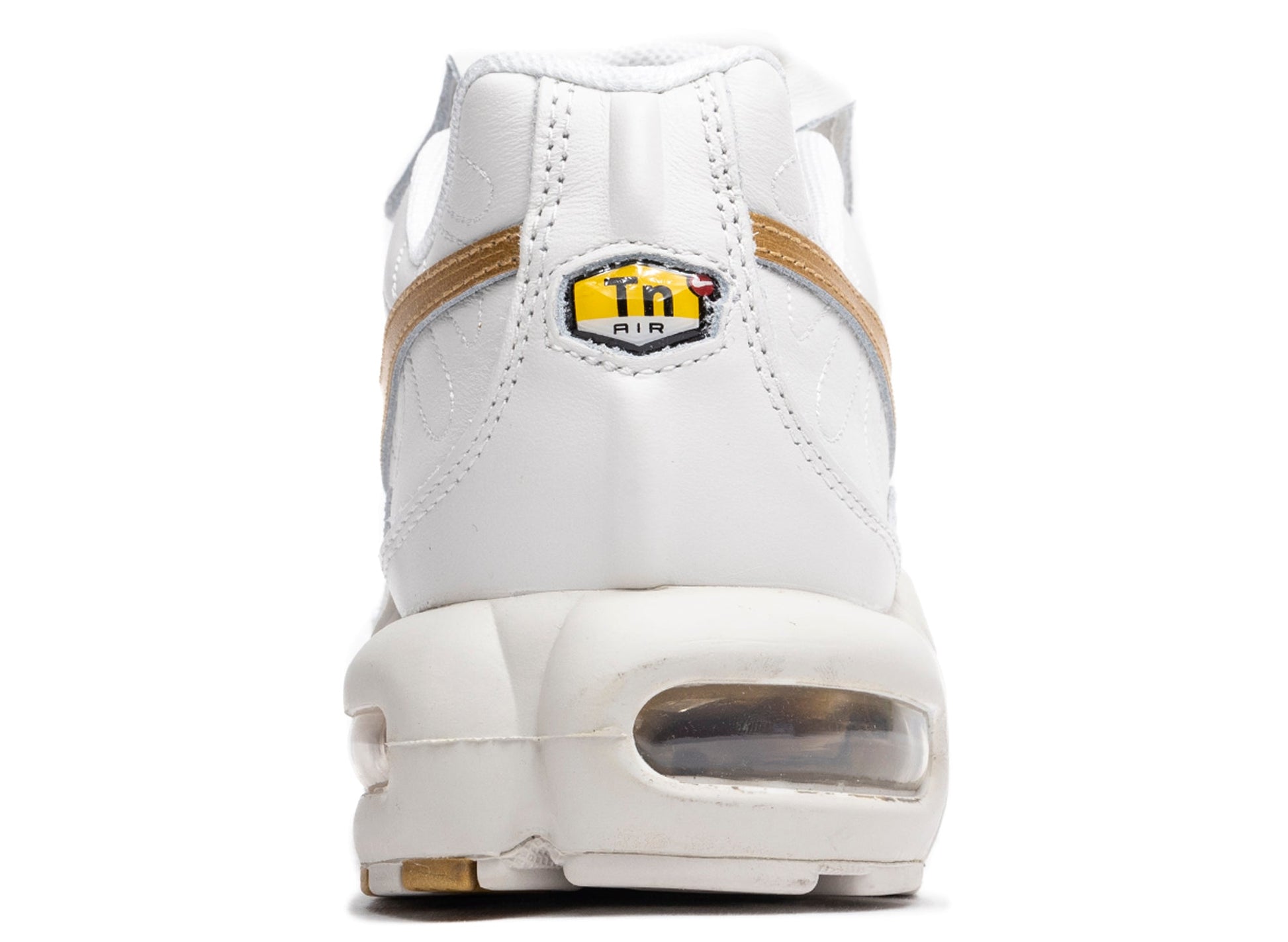 studio-shot-v9-37812