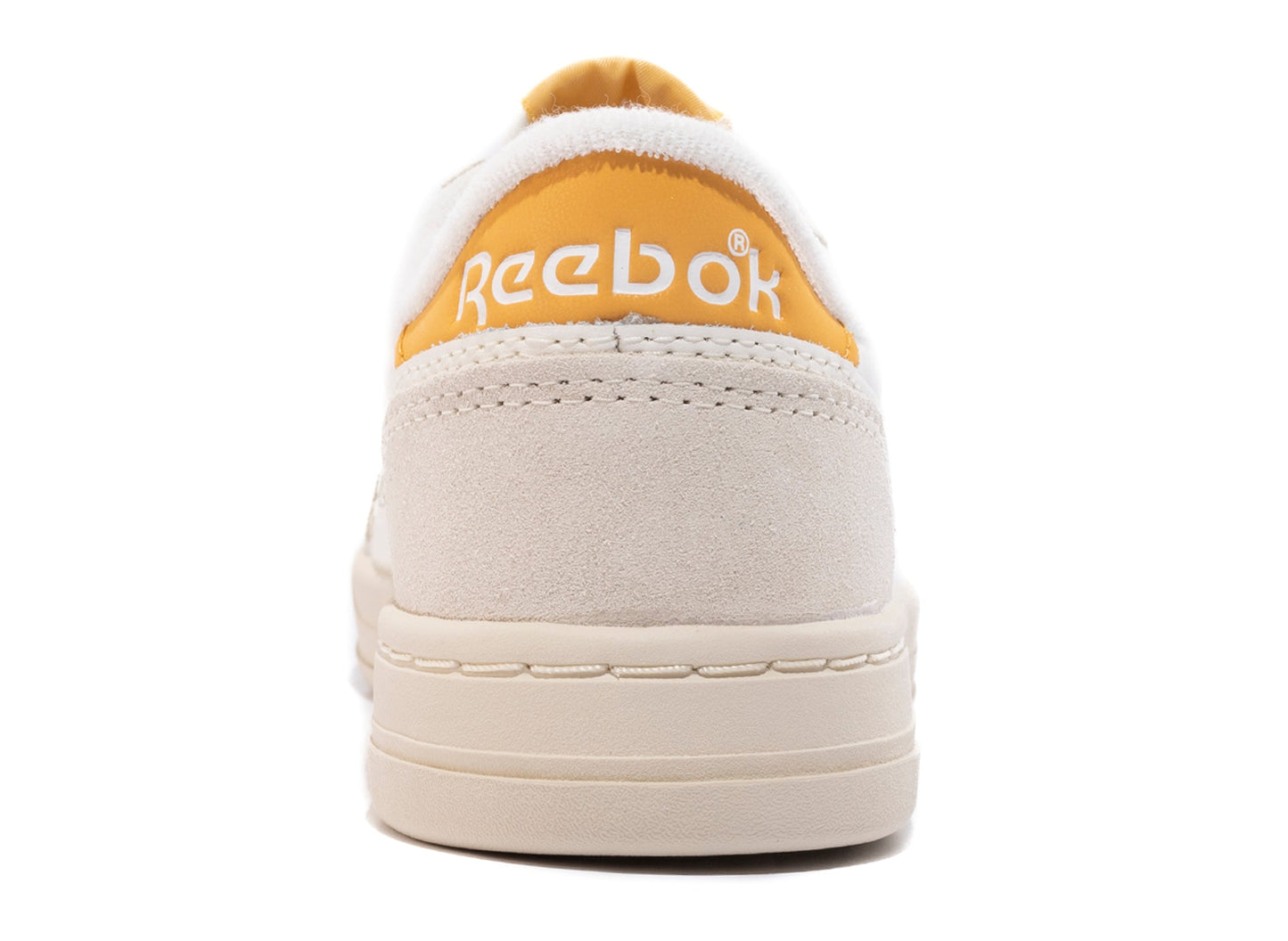 studio-shot-v9-17856