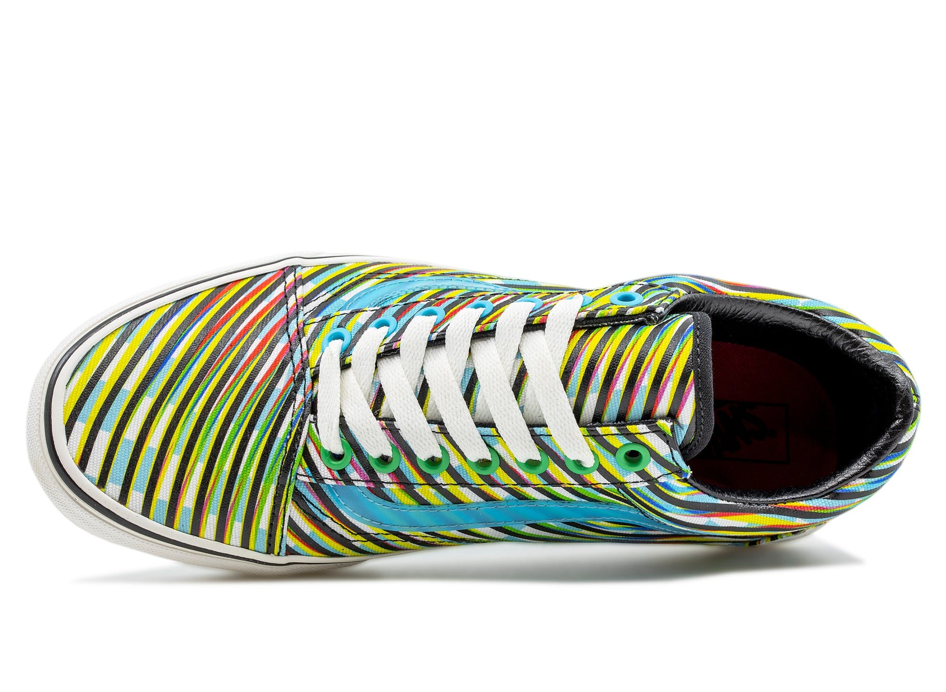 studio-shot-v9-62939