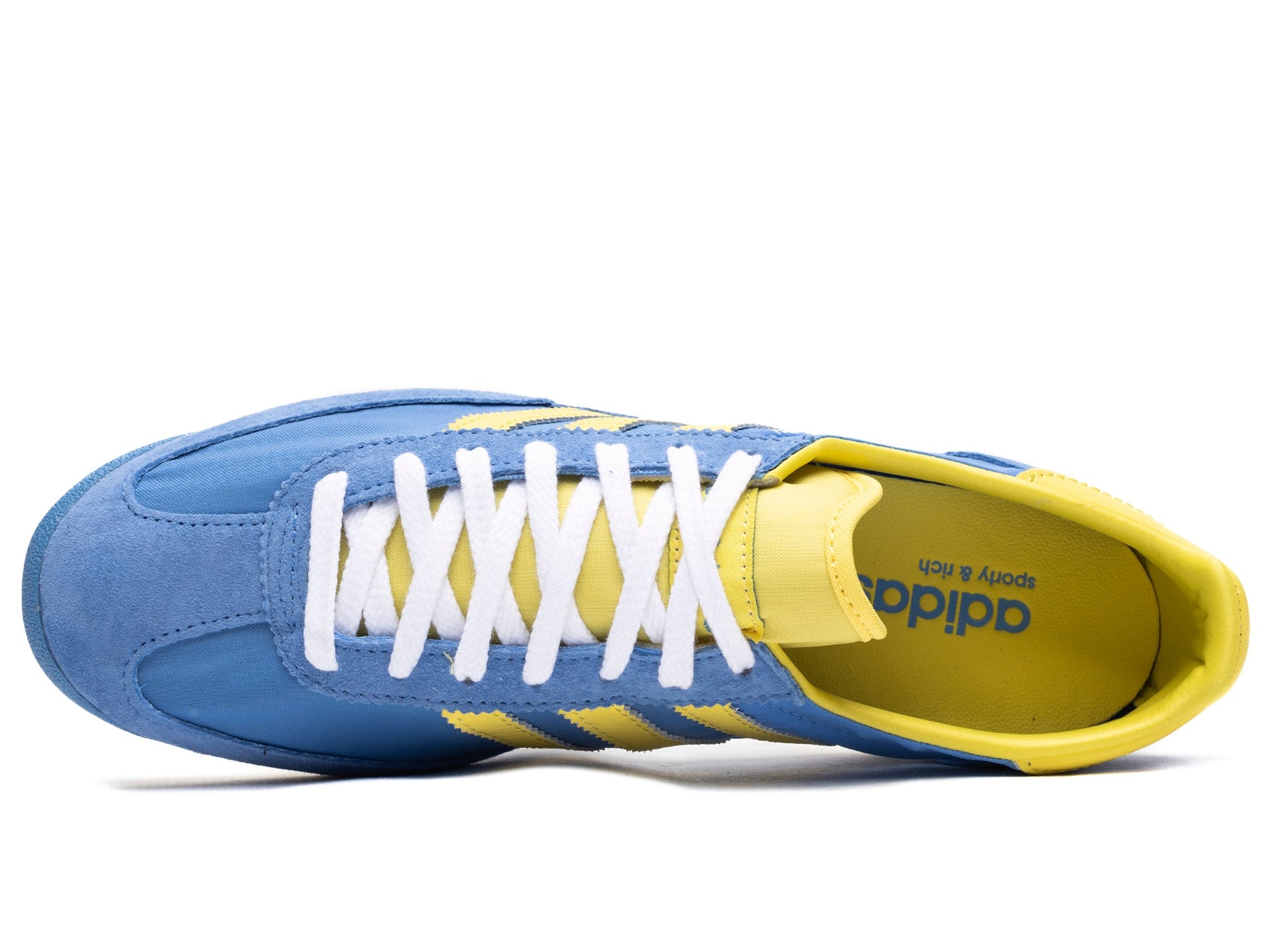 studio-shot-v9-69674