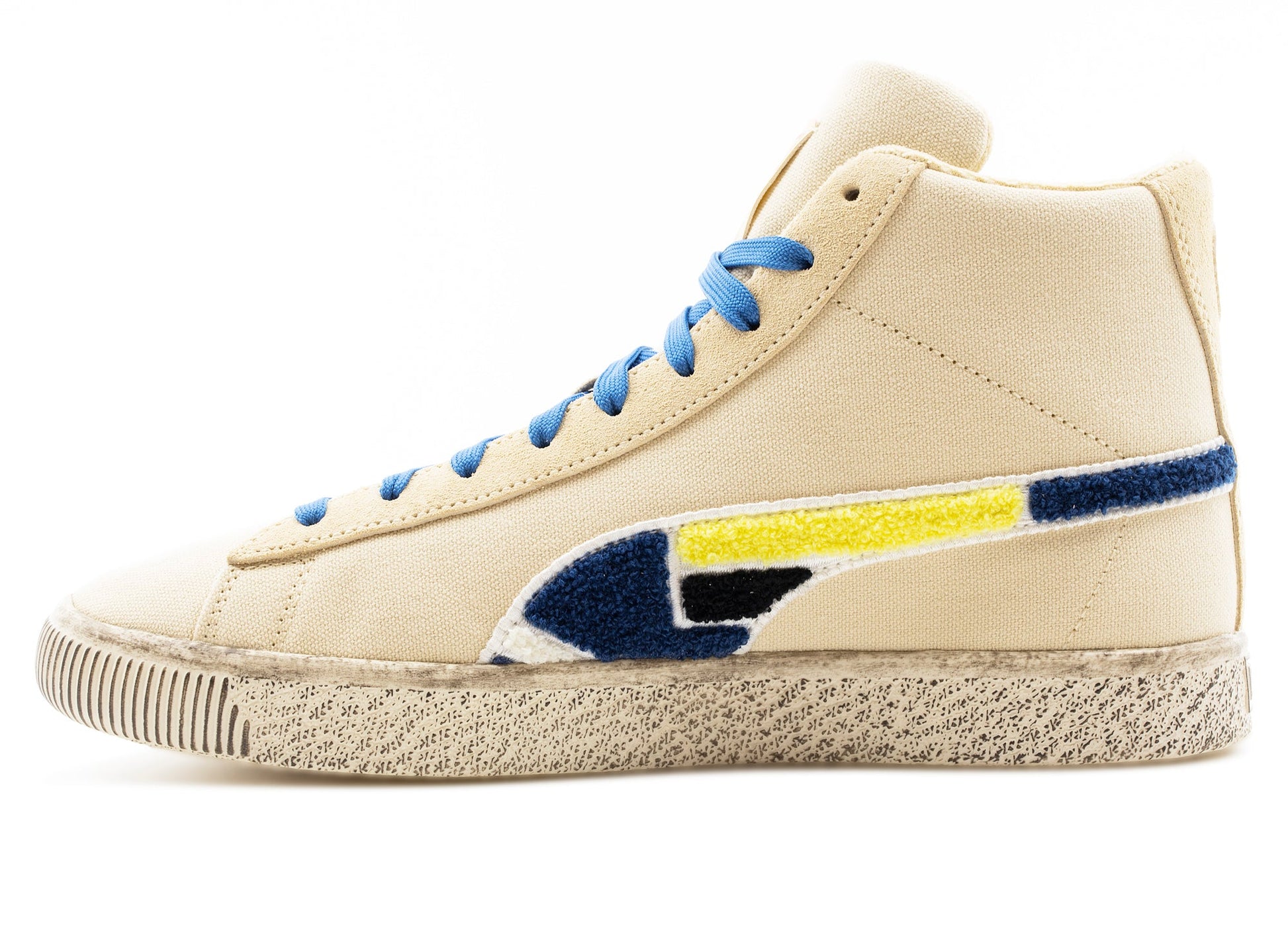 studio-shot-v9-71224