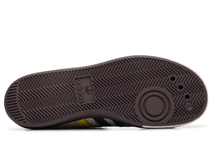 studio-shot-v9-43147