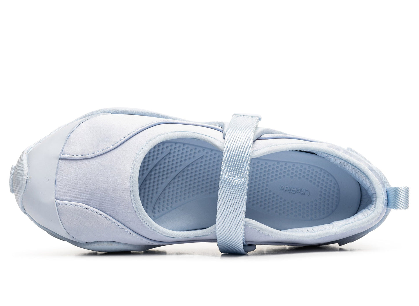 studio-shot-v9-11363