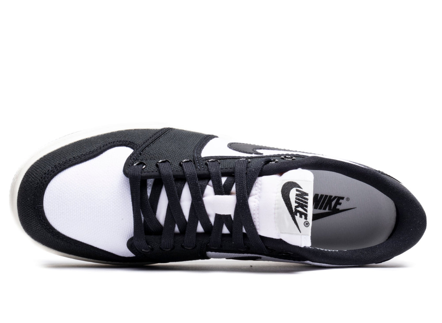 studio-shot-v9-31625