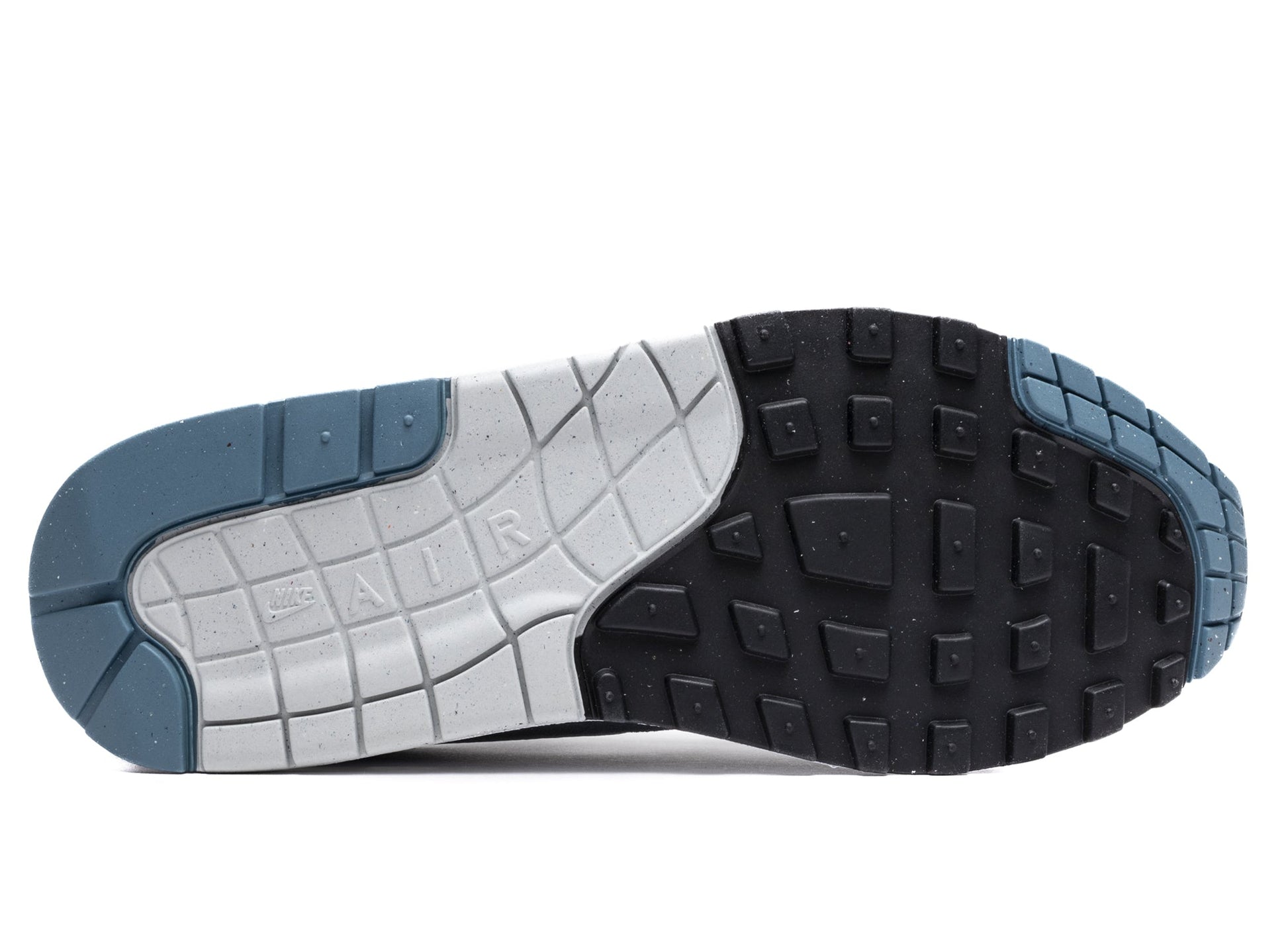 studio-shot-v9-98277