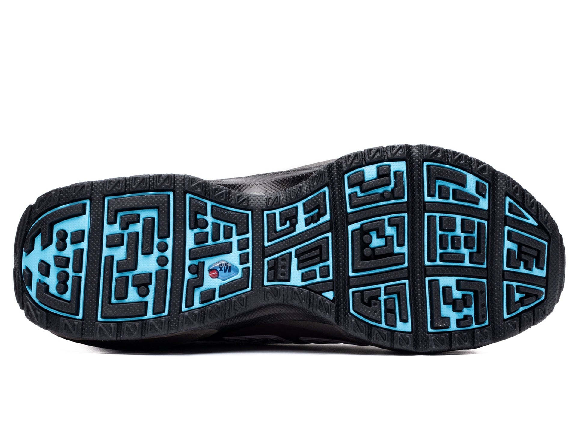 studio-shot-v9-34908