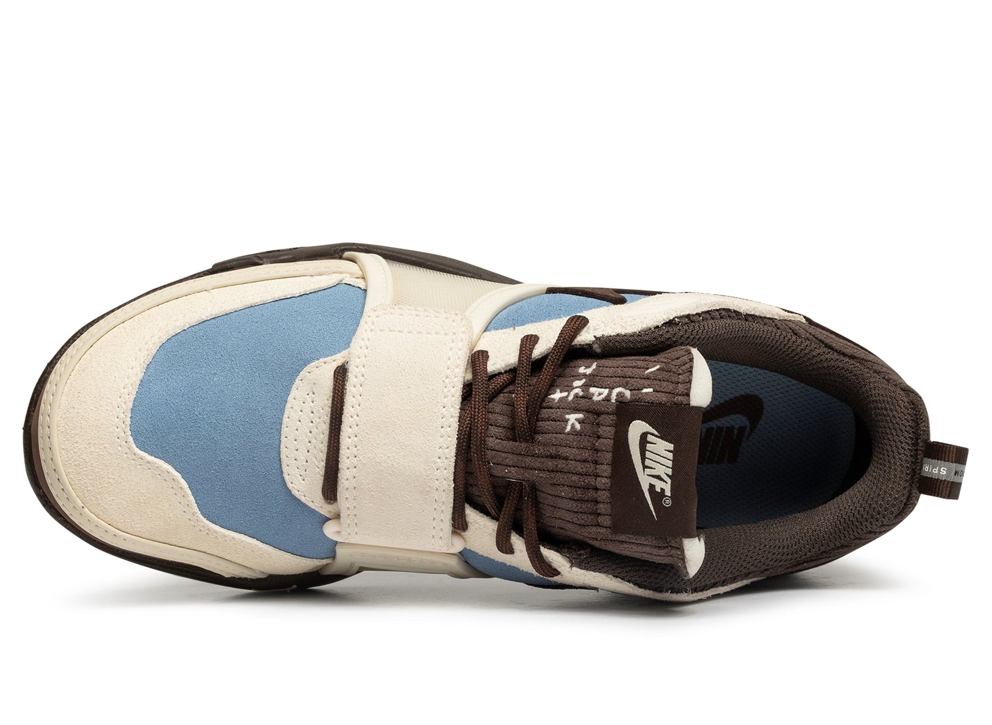 studio-shot-v9-21039