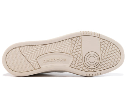 studio-shot-v9-21549