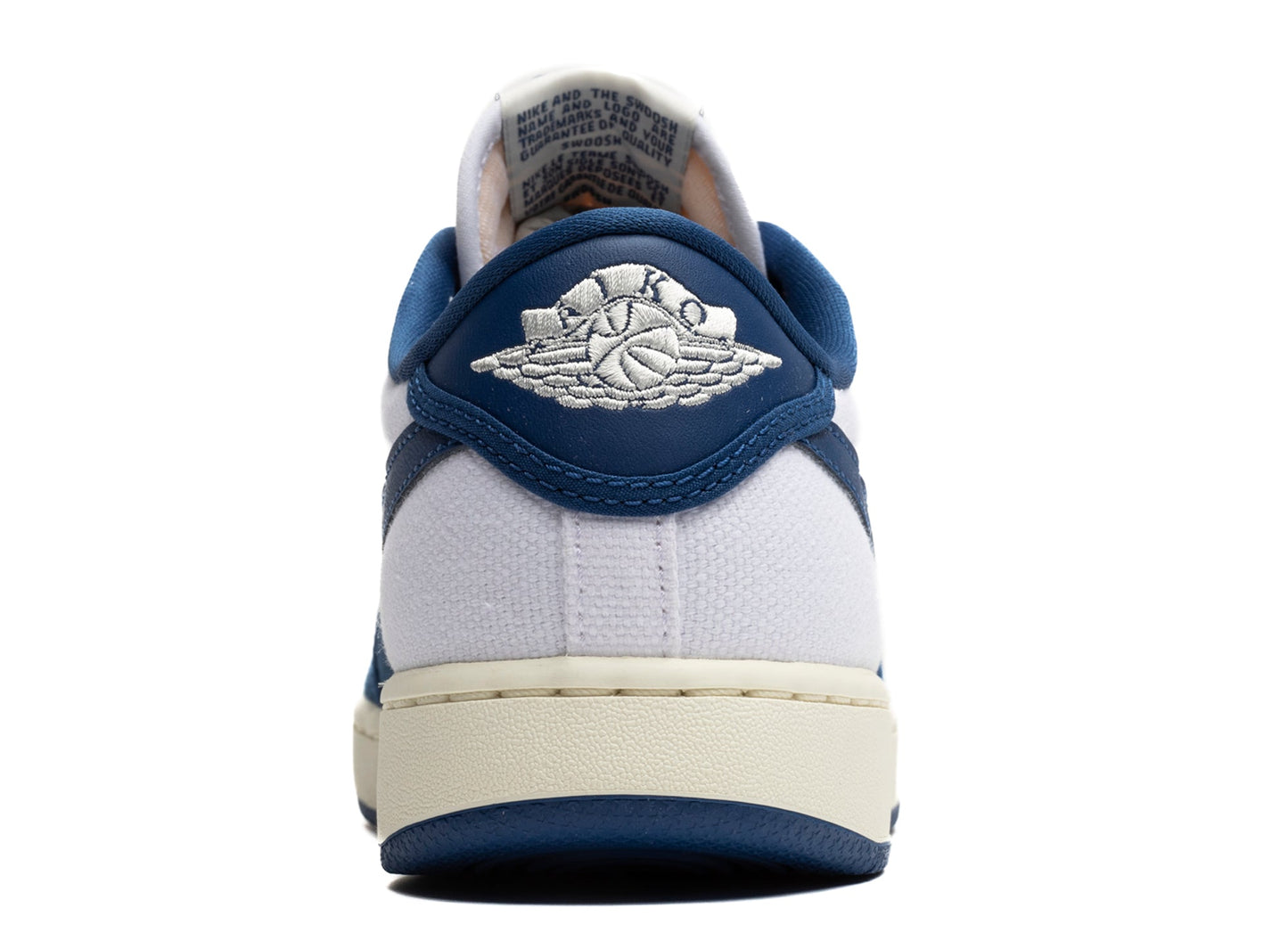 studio-shot-v9-54688