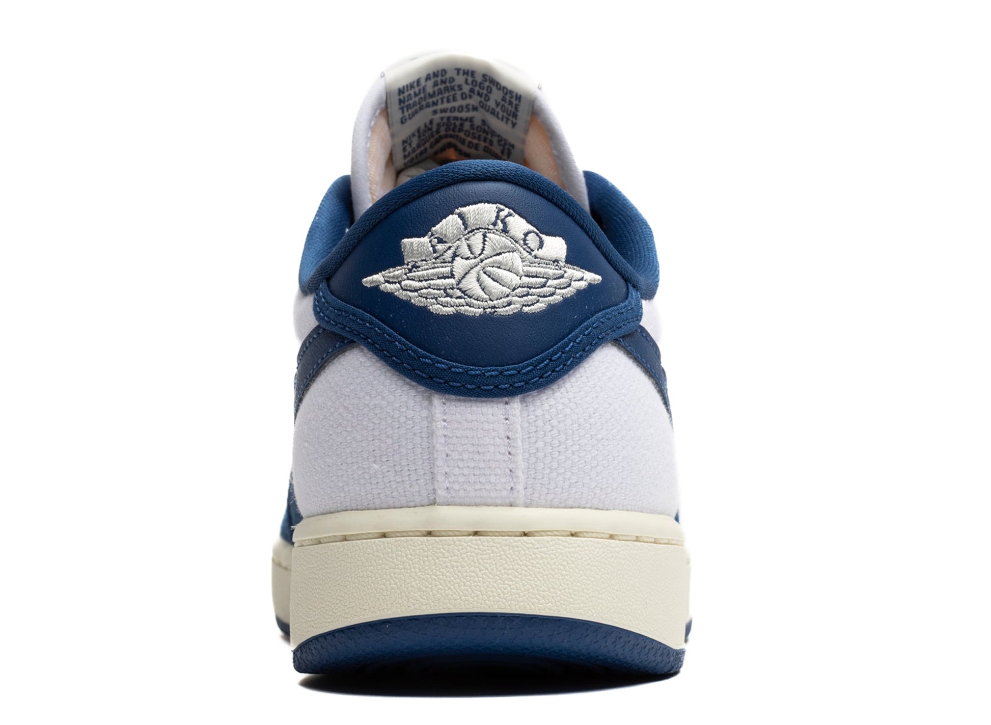 studio-shot-v9-54688