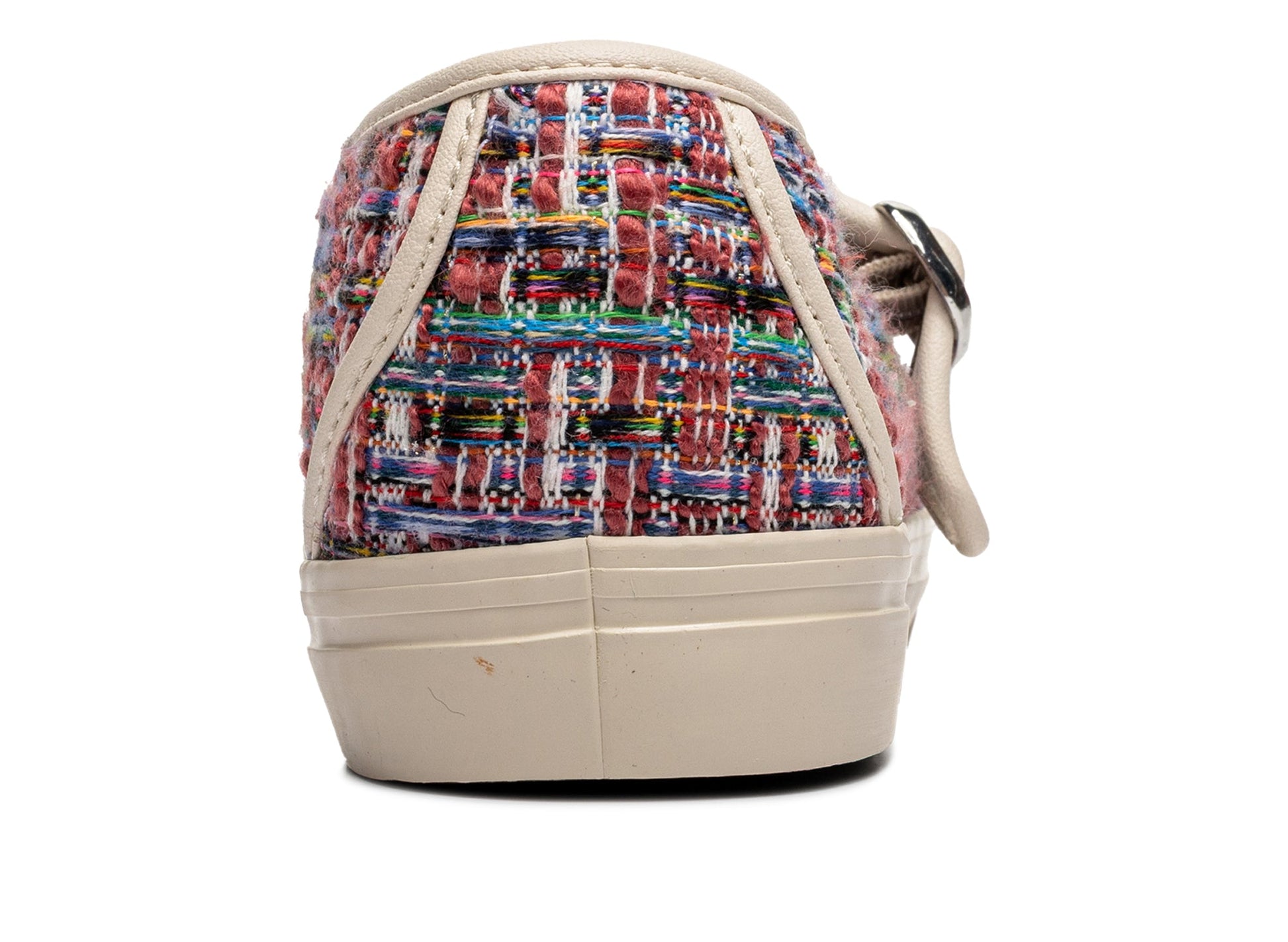 studio-shot-v9-43730