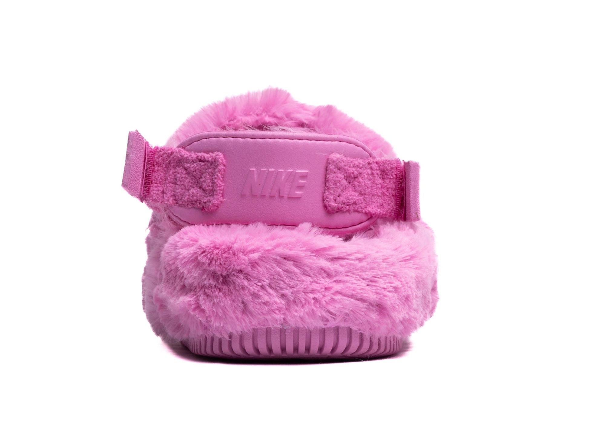 studio-shot-v9-82467