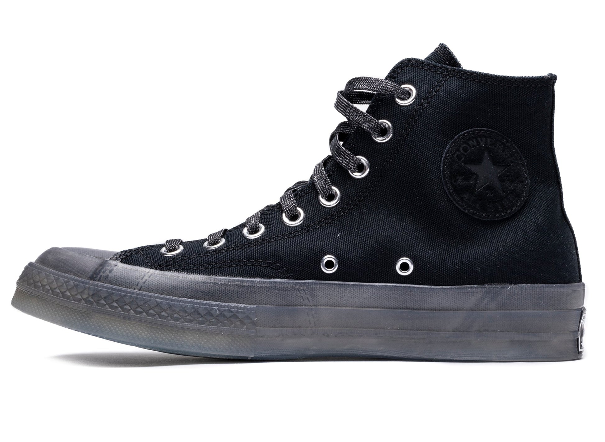 studio-shot-v9-36092