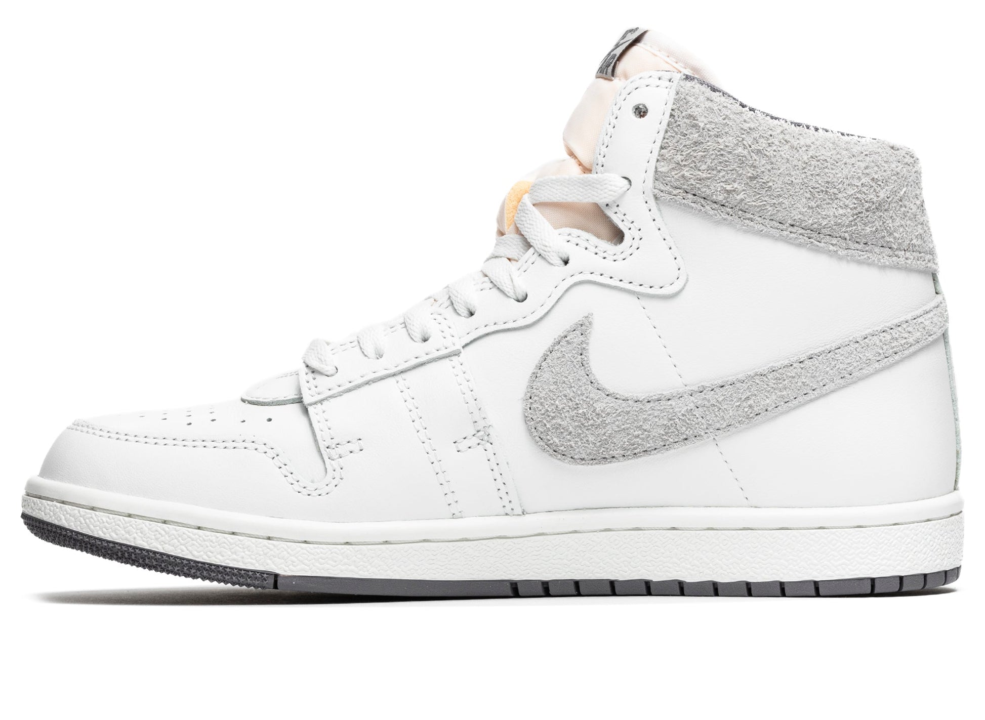 studio-shot-v9-43141