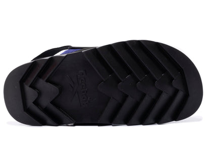 studio-shot-v9-20843