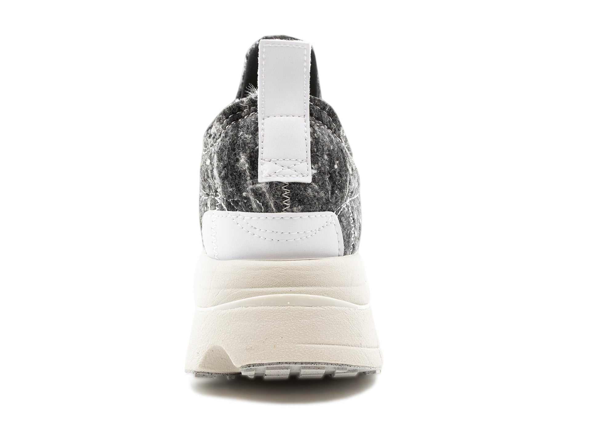 studio-shot-v9-59124