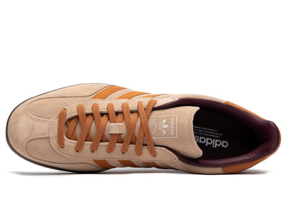 studio-shot-v9-20878