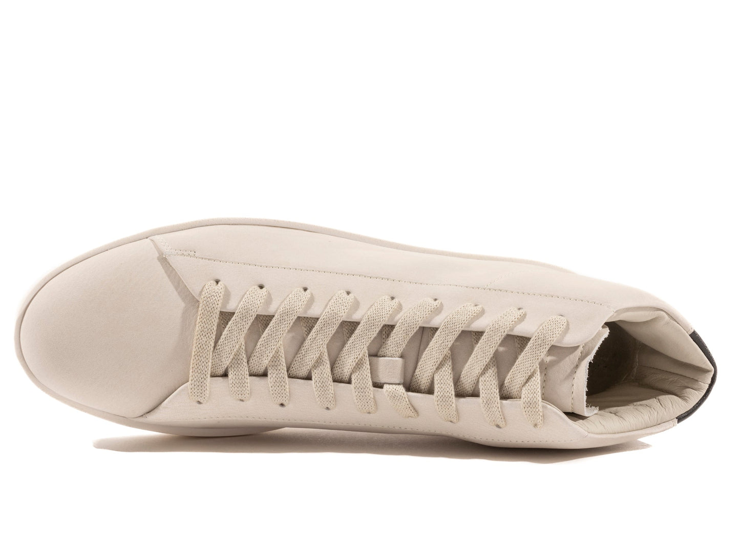 studio-shot-v9-20533