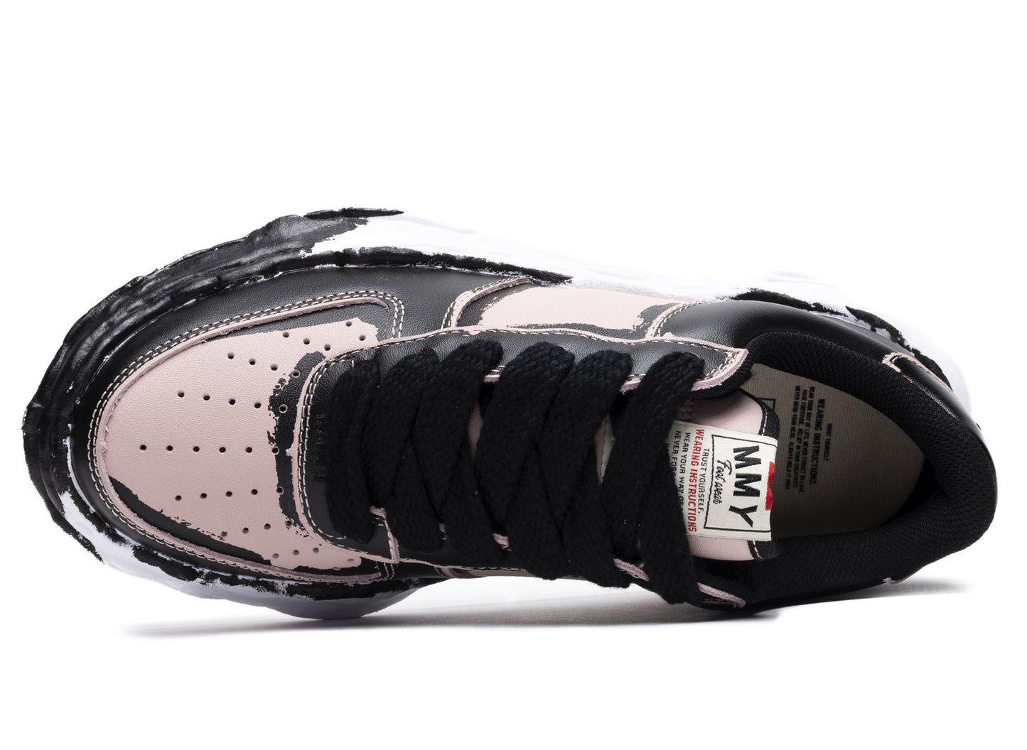 studio-shot-v9-17832