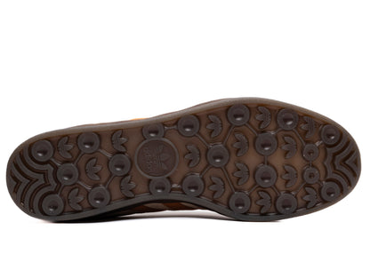 studio-shot-v9-27617