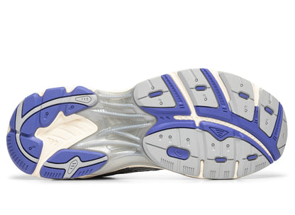 studio-shot-v9-96203