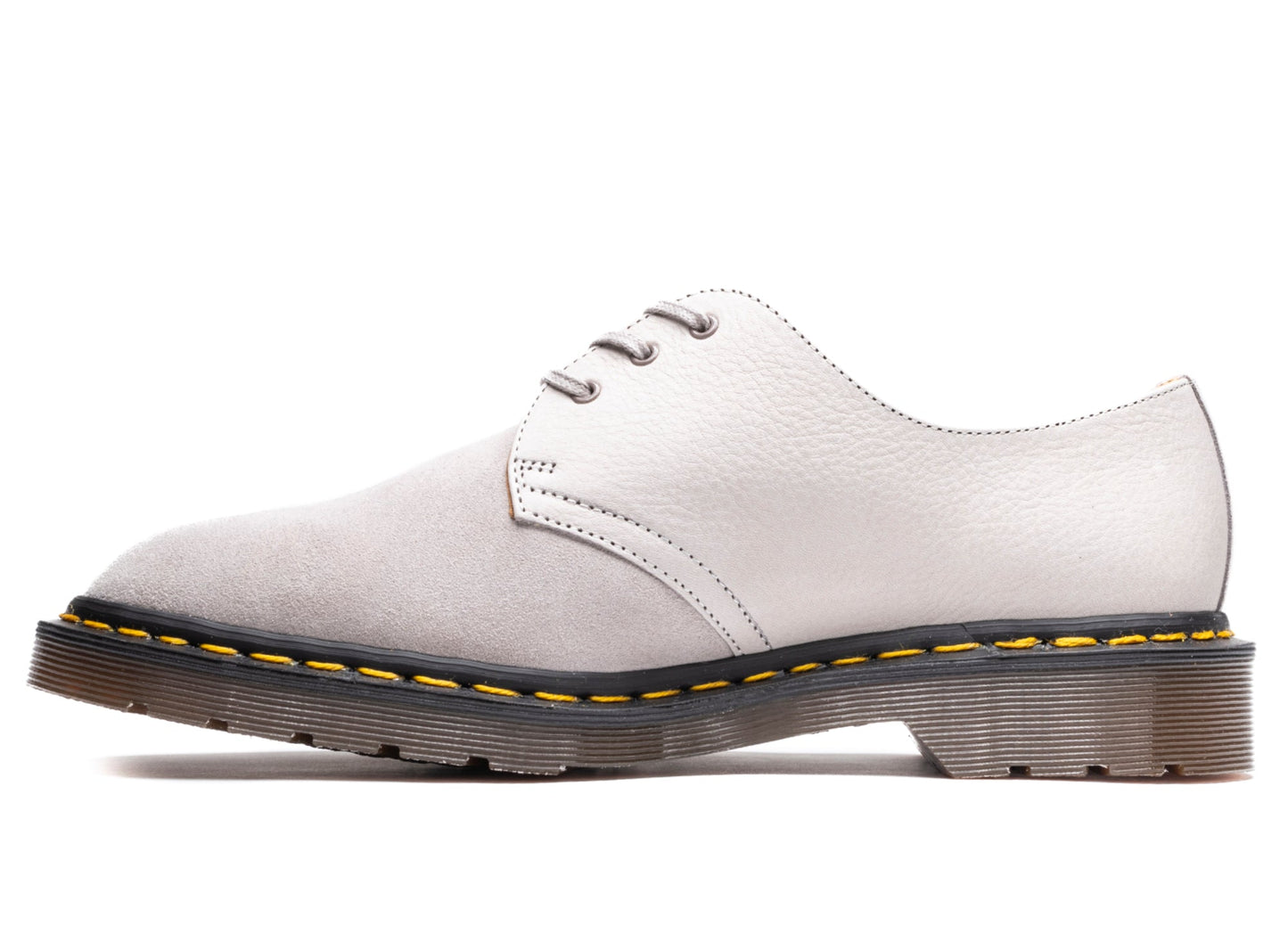 studio-shot-v9-11458