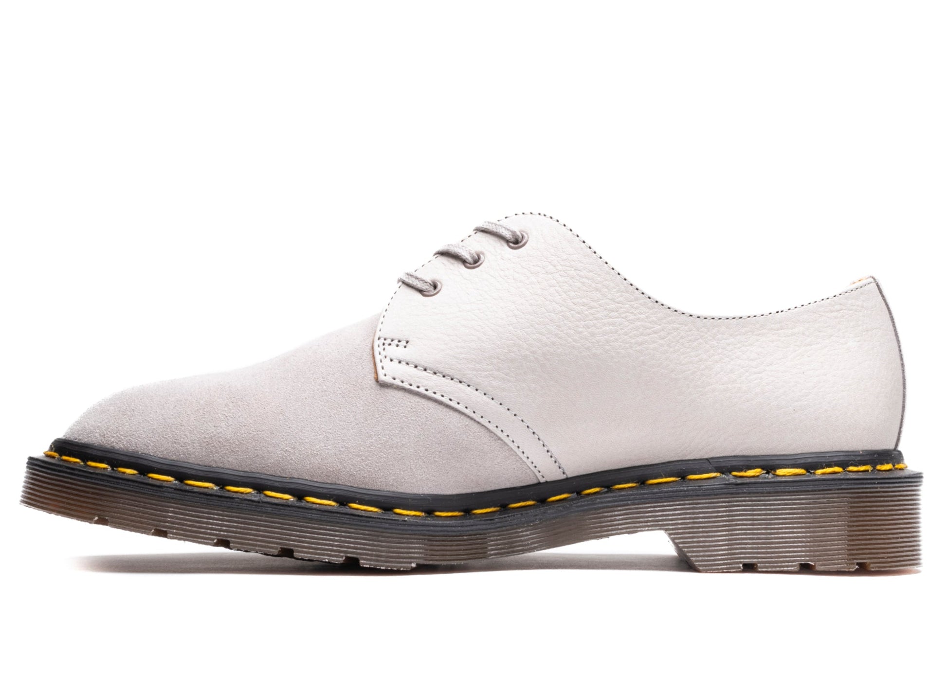 studio-shot-v9-11458