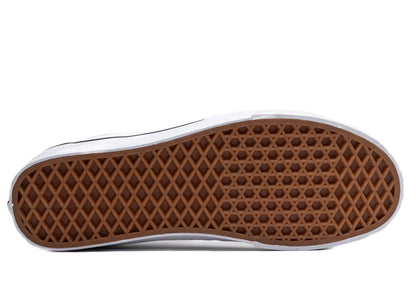 studio-shot-v9-70901