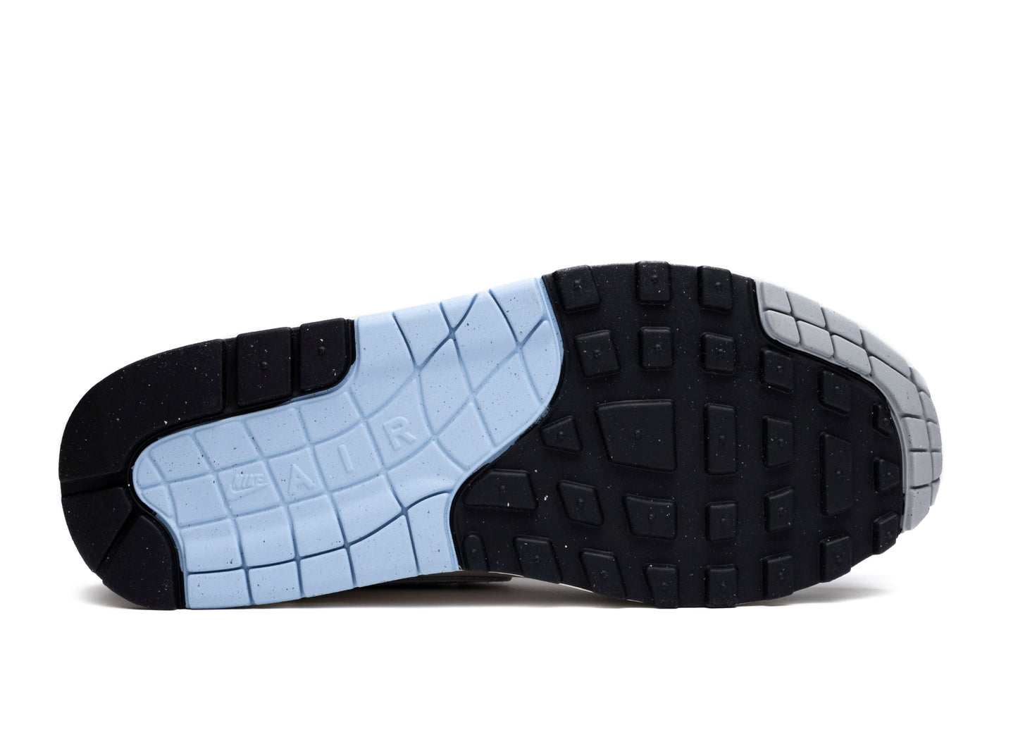 studio-shot-v9-99210