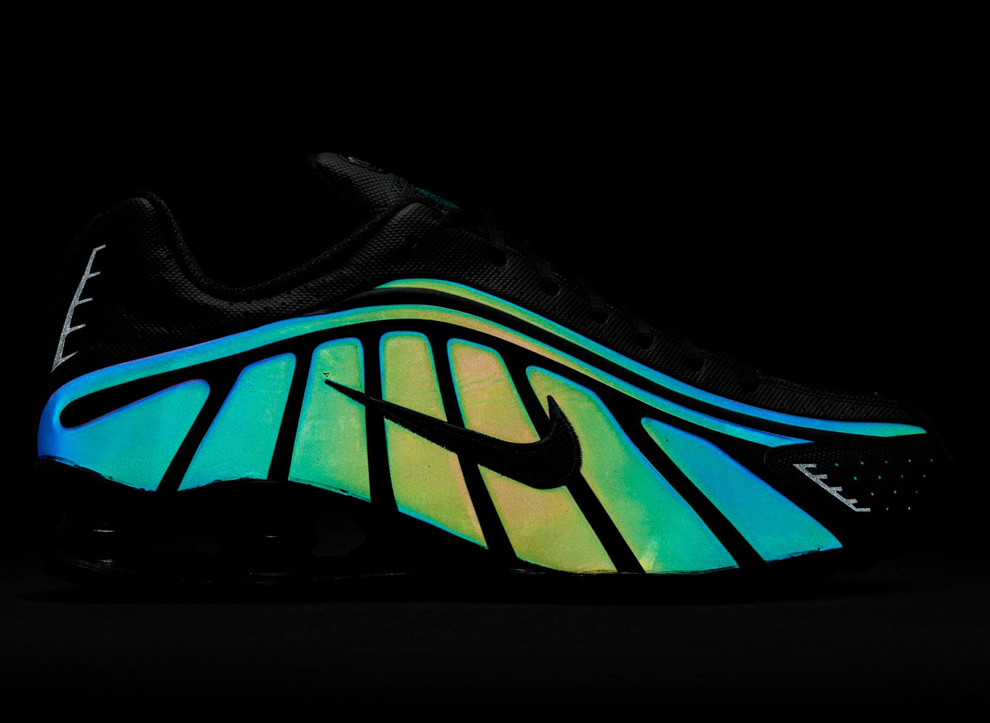 studio-shot-v9-74507