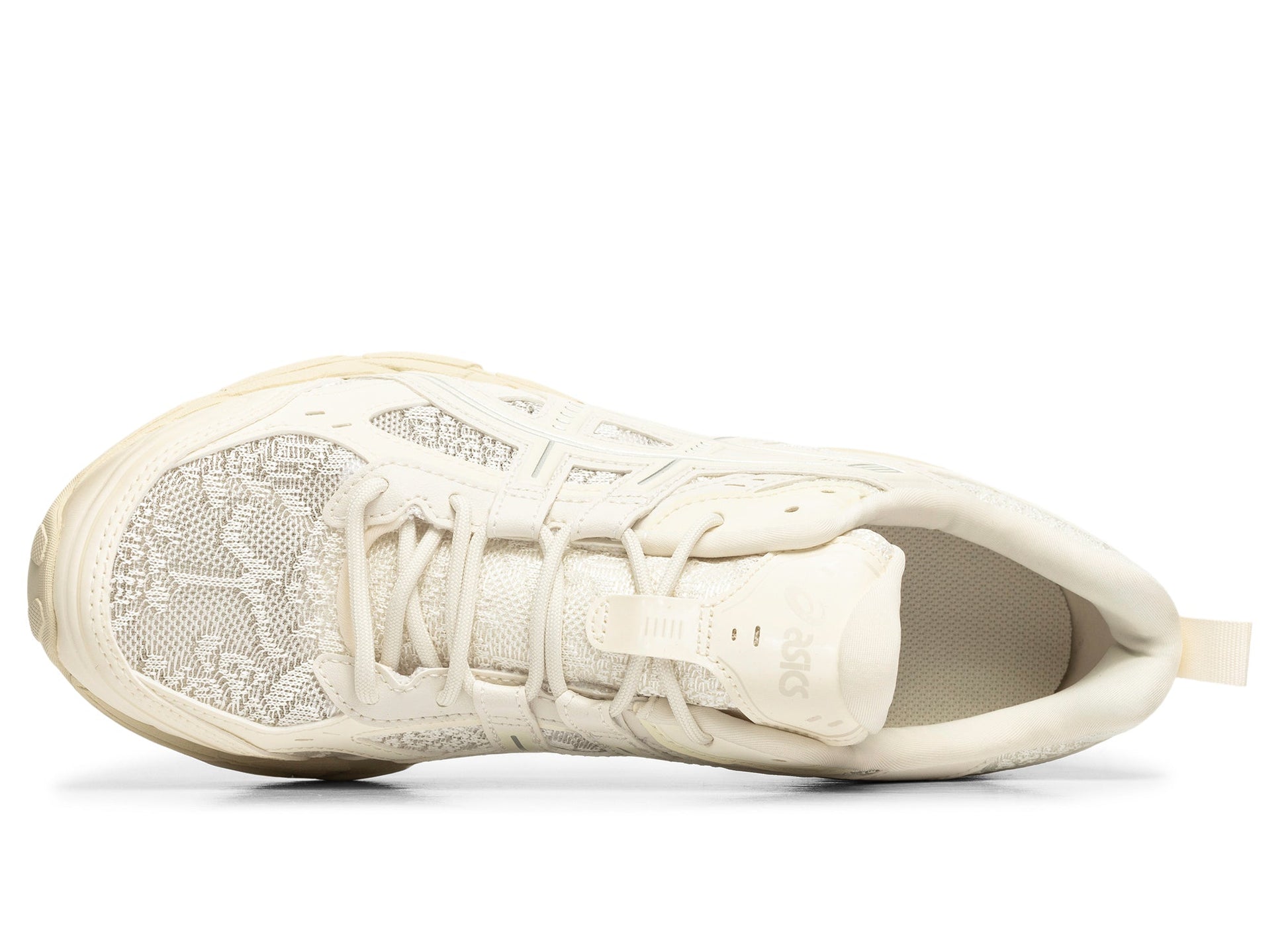 studio-shot-v9-83009