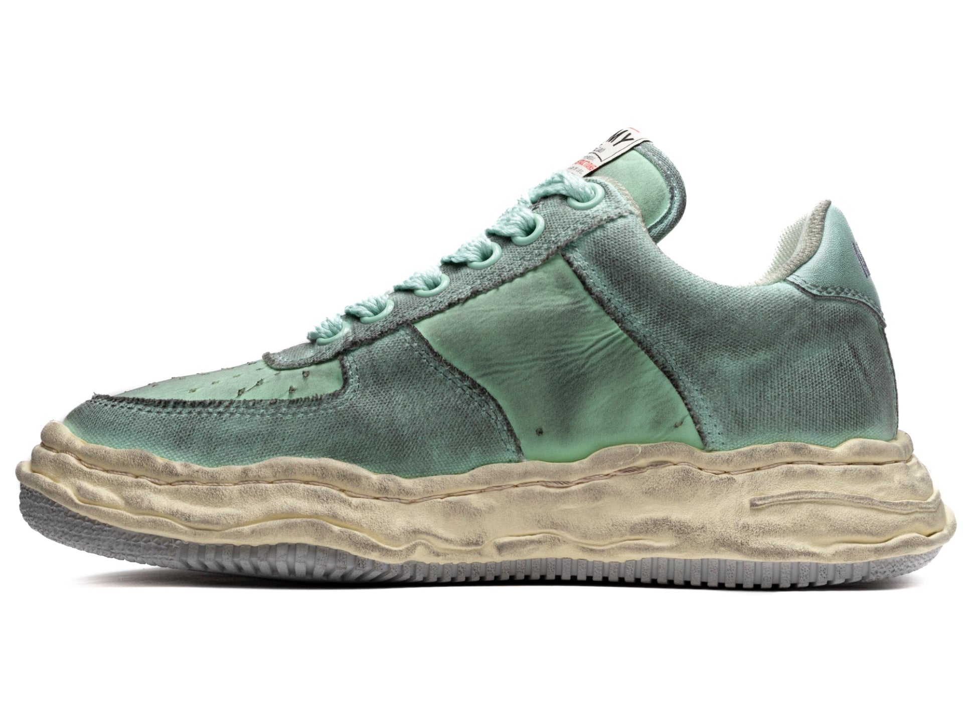 studio-shot-v9-58160